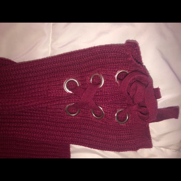 Trendy boho maroon sweater - Picture 2 of 2